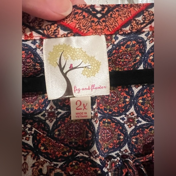 Fig & Flower Women’s Blouse 3/4 Sleeve Tie Keyhole Semi Sheer Boho Size 2X - Picture 2 of 16